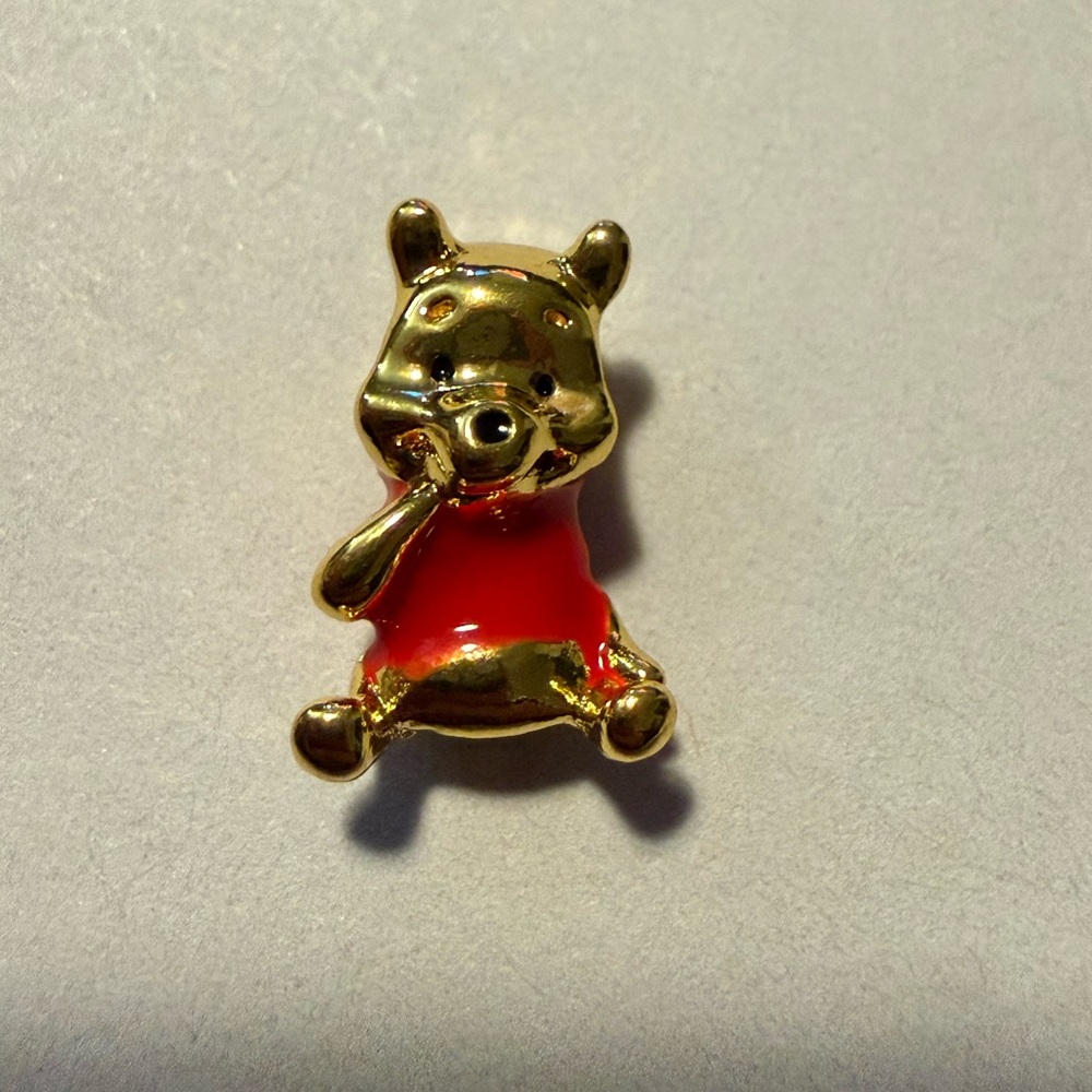 Winnie the Pooh - Golden Bracelet charm